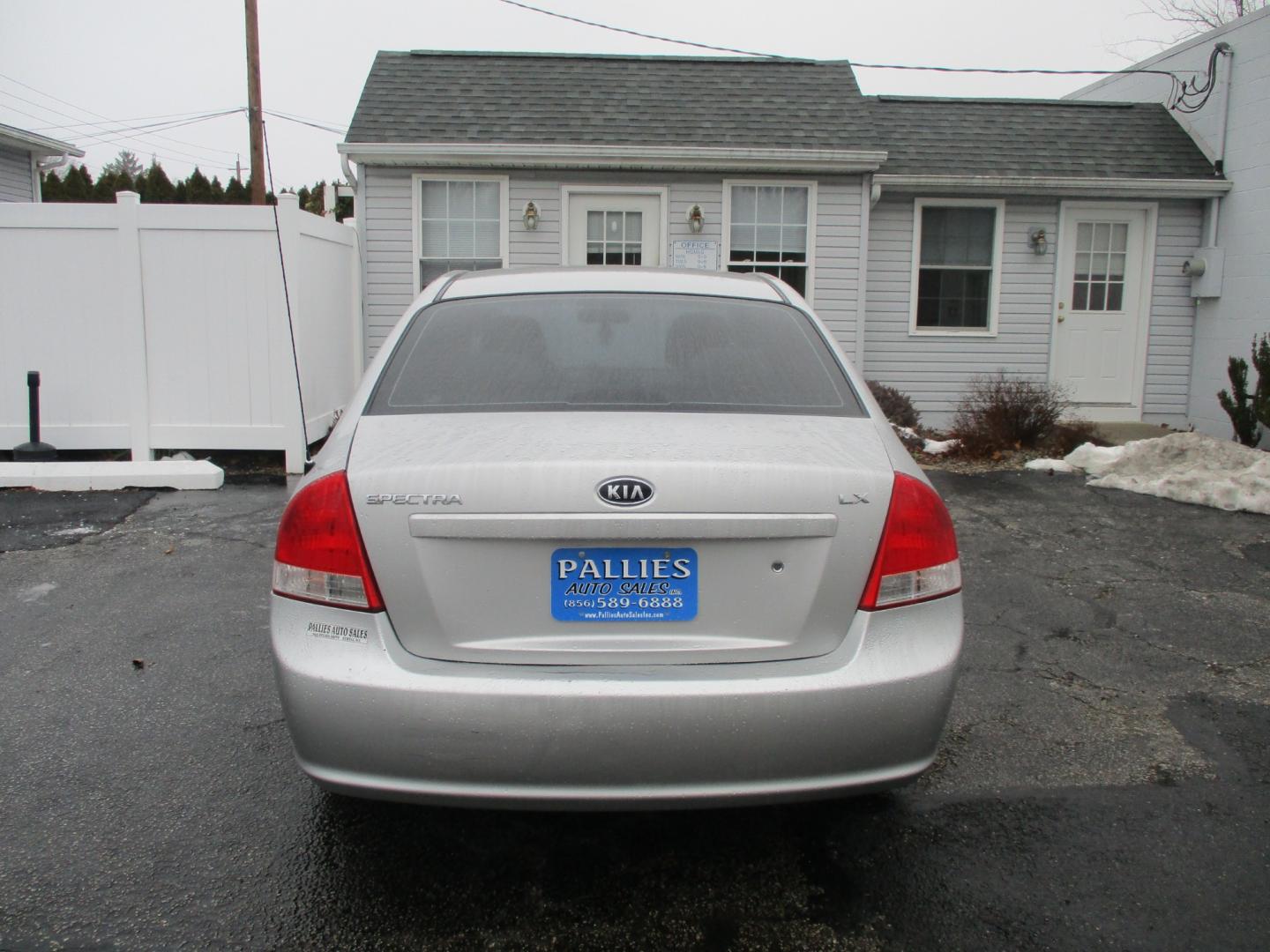 2009 Kia Spectra EX (KNAFE221095) with an 2.0L L4 DOHC 16V engine, AUTOMATIC transmission, located at 540a Delsea Drive, Sewell, NJ, 08080, (856) 589-6888, 39.752560, -75.111206 - Photo#6